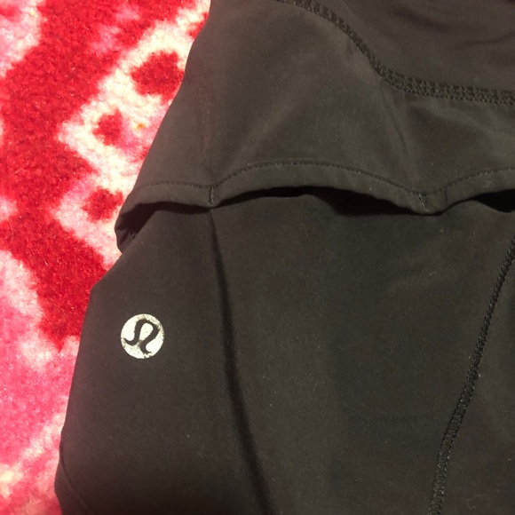 Lulu Speed Up Short 2.5” size 6 - Picture 6 of 6